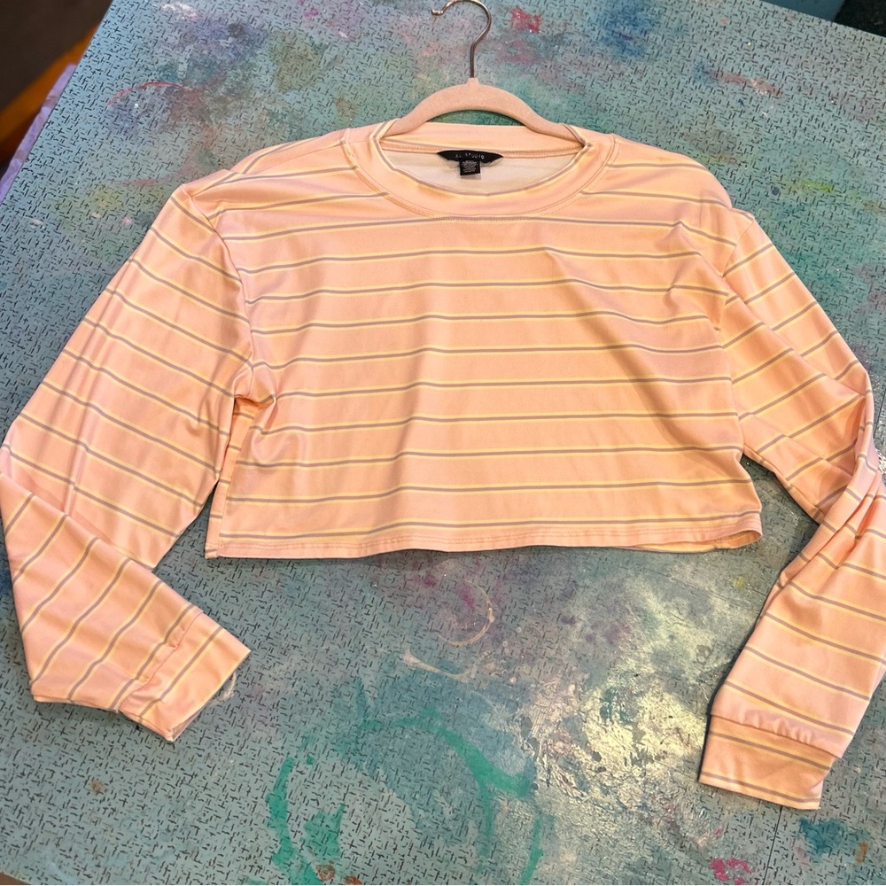 Soft Striped Crop
